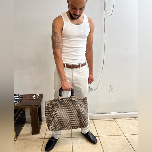 Fendi bag - Picture 5 of 14